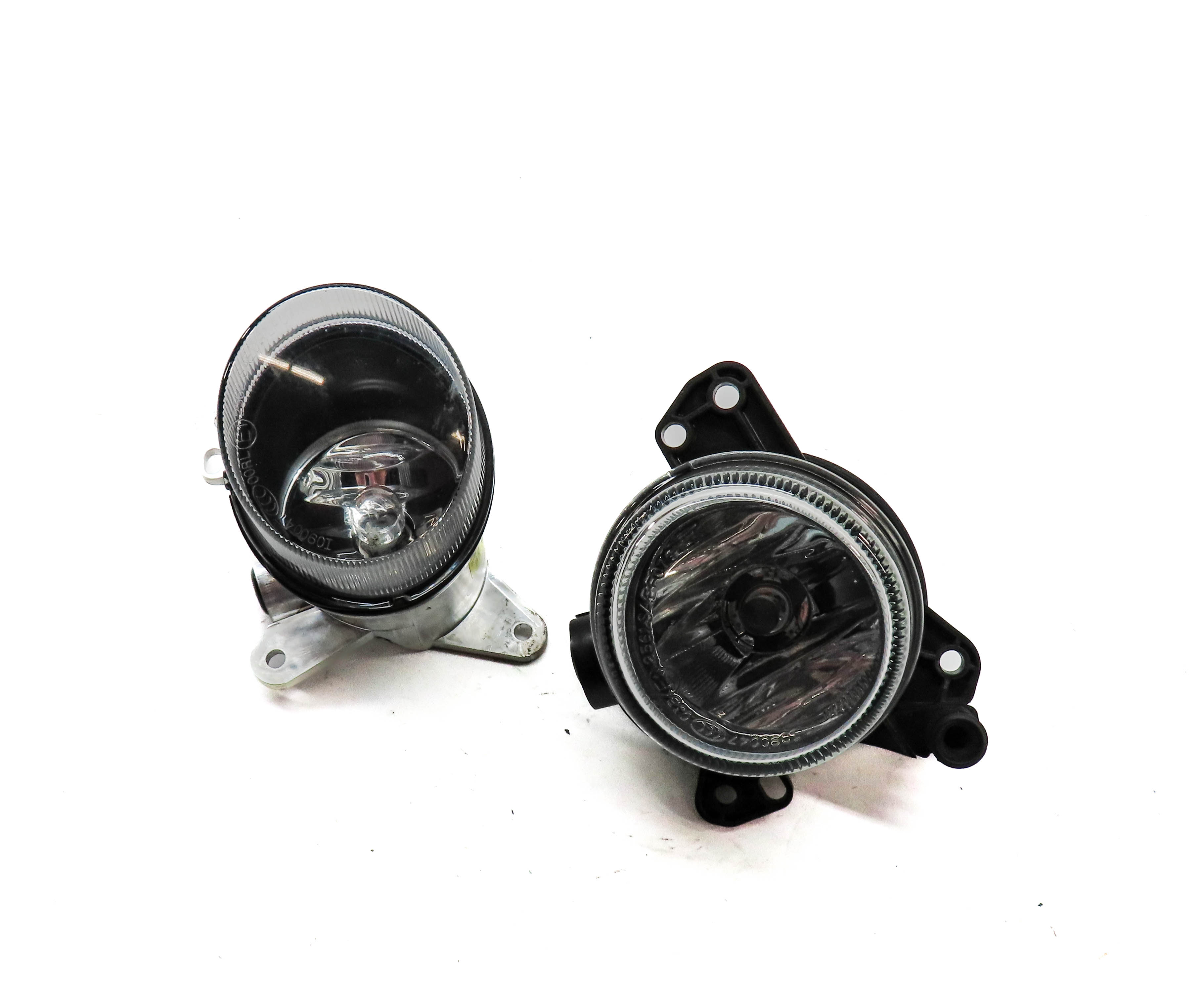 10-12 MERCEDES E-CLASS A207 C207 W207 W212 FRONT RIGHT PASSENGER FOGLIGHT SET/2 — exact item pictured